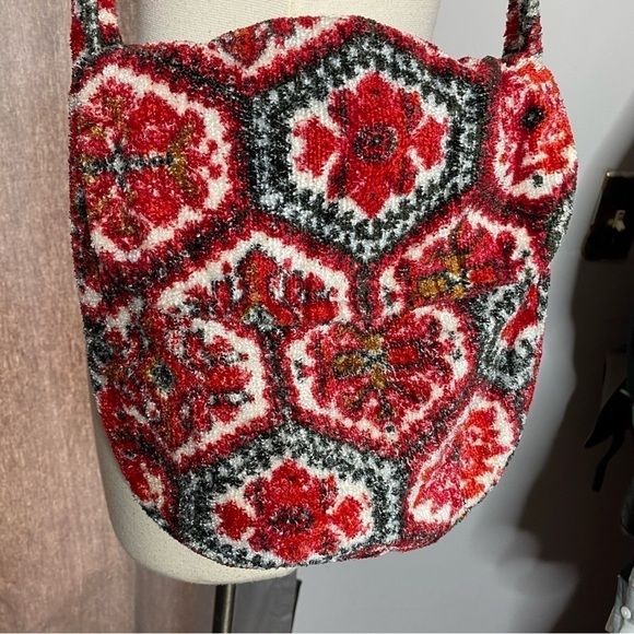 Vintage Floral Flap Crossbody Bag - Picture 2 of 6